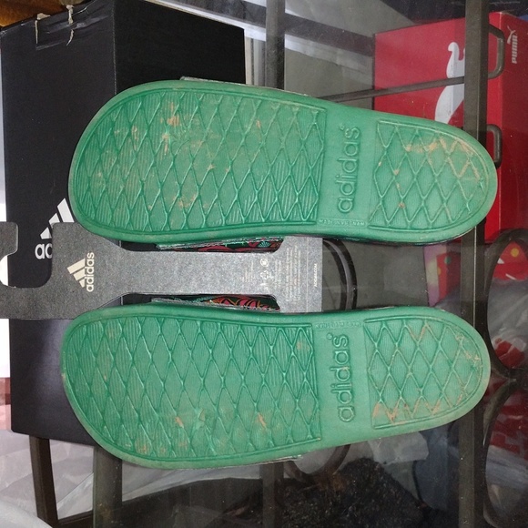 ADIDAS adilette comfort slides size 7 womens - Picture 2 of 4